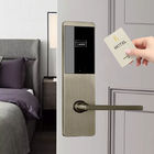 Fechamento Smart do hotel da alta segurança com o cartão da sala de hotel e chave mecânica